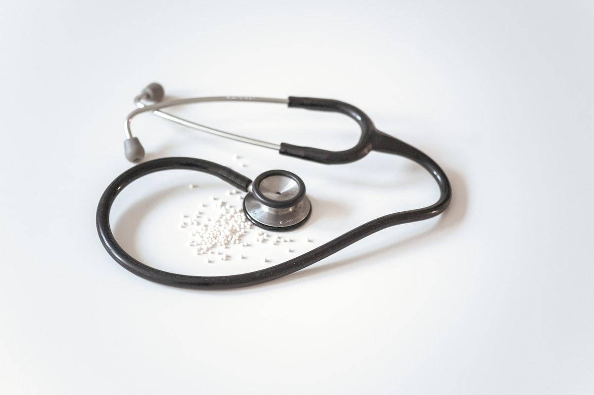 Healthcare Scheduling — Provider calendars with conflict detection, waitlists, and reminders.